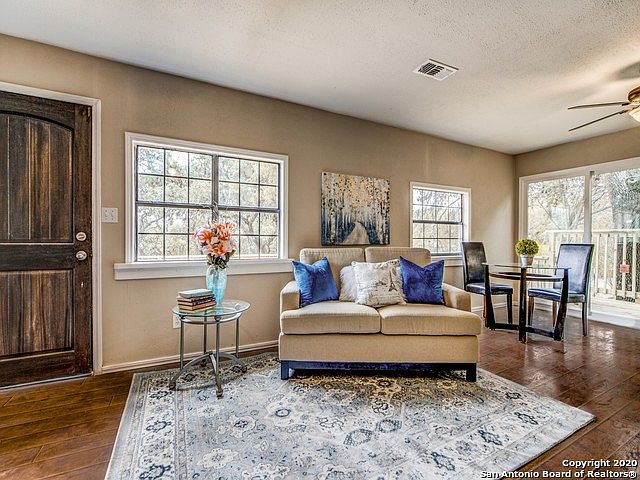 1st image of 9221 Aqua Dr