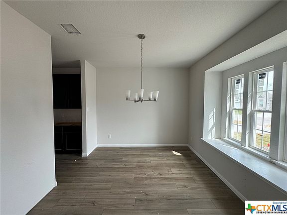 3rd image of 616 Tule Canyon Dr
