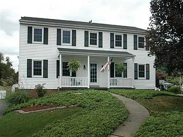 1st image of 10 Regola Dr