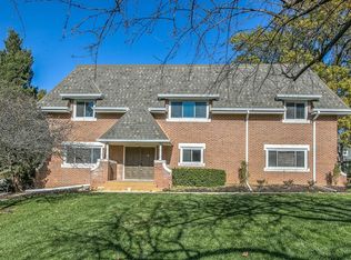 9010 Pacific St, Omaha, NE 68114