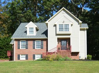 101 Waterview Cir, Forest, VA 24551