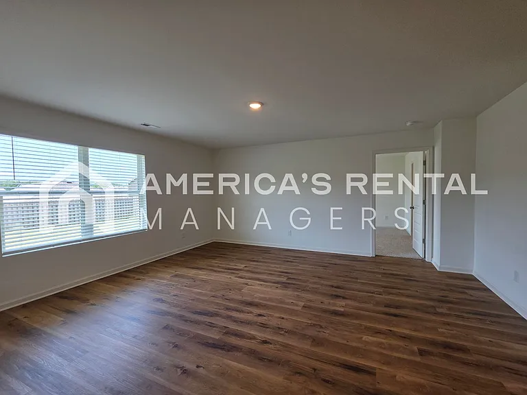 213 Koslin Loop — Photo 37