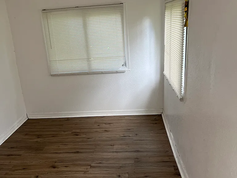 6253 Gilchrist Rd — Photo 10