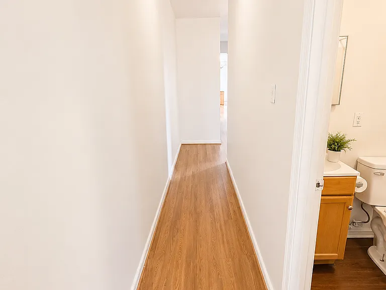 507 W Grace St #C3 — Photo 6