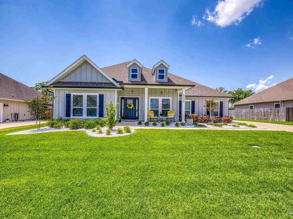 5549 Blake Ln, Pace, FL 32571