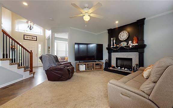 2nd image of 5325 Lewis Ct