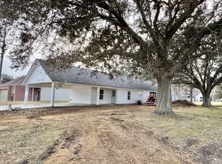 104 Vermilion Ln, Maurice, LA 70555