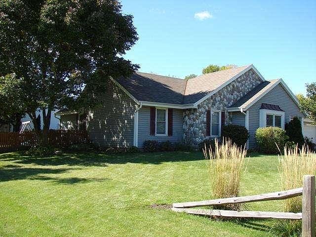 1st image of 10631 S McGraw Dr
