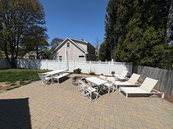2nd image of 14 Fairview Rd