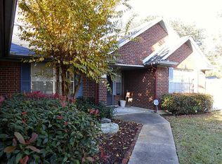 5011 Oak Ln, Texas City, TX 77591