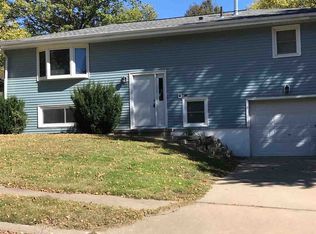 201 Birch Dr, Union, NE 68455