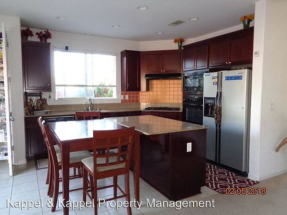 5th image of 318 Rock Creek Cir