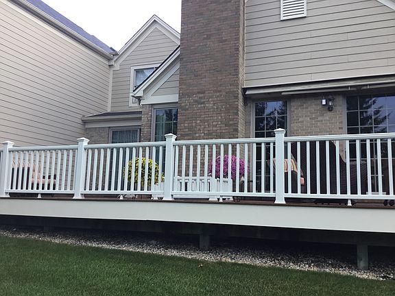 5th image of 16600 Lyonhurst Cir #111