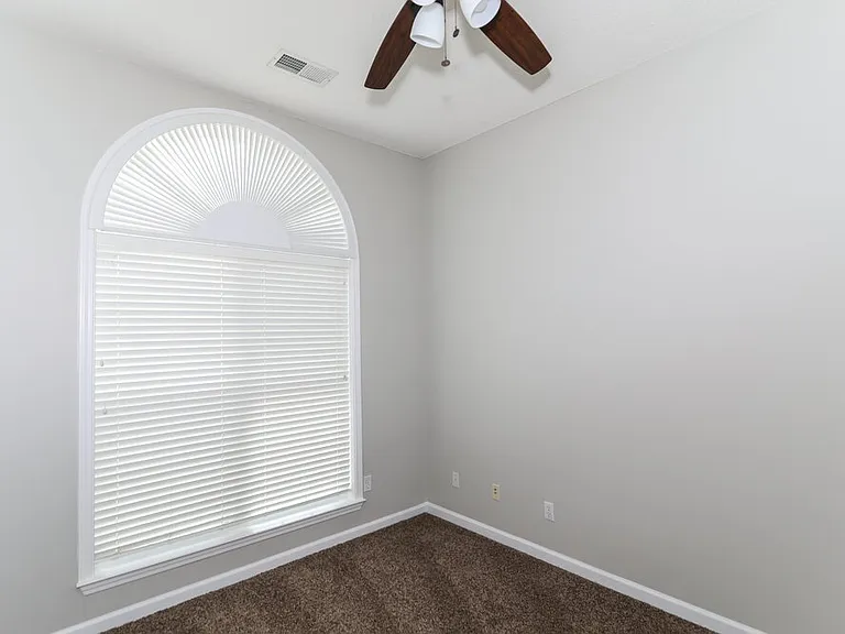 9921 Greenalder Cv N — Photo 13