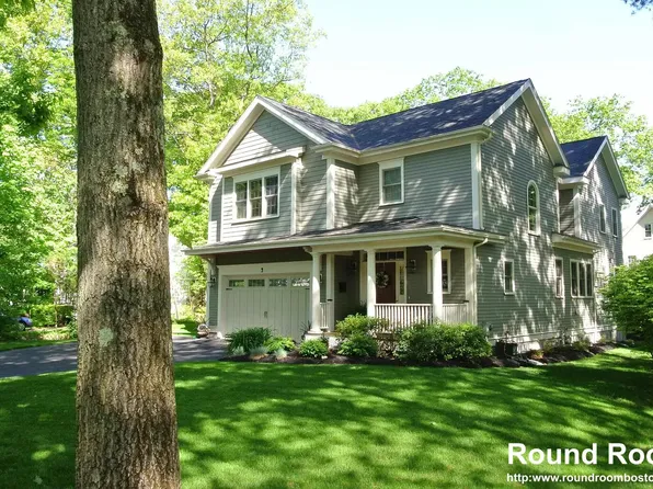 3 Hickory Rd, Wellesley, MA 02482