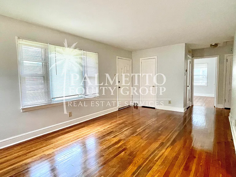 908 Glenwood Ave — Photo 3