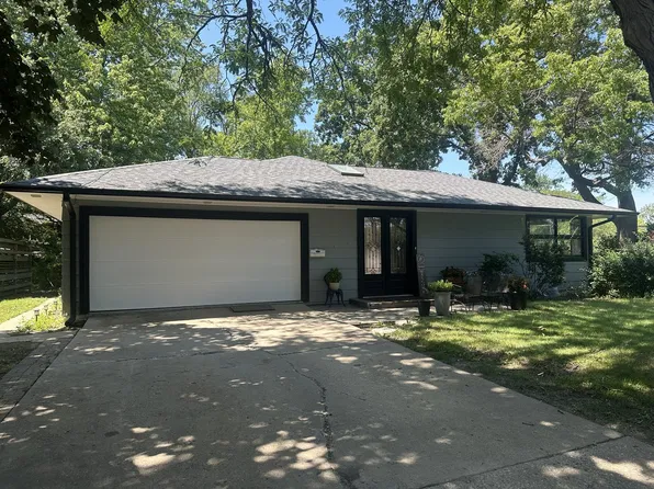 2134 Ash St, Waukegan, IL 60087
