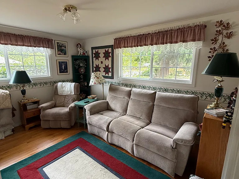 2nd Bedroom made into a another TV area