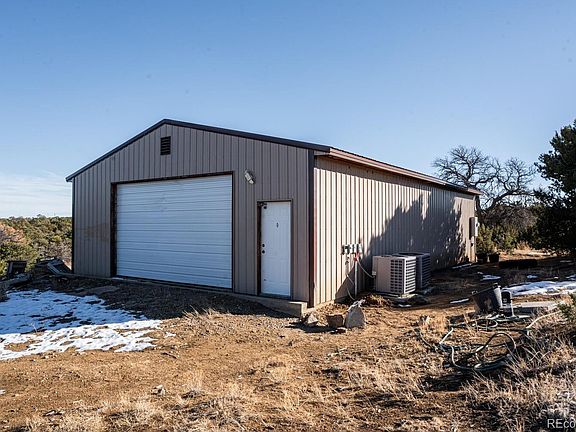 3rd image of 1017 County Road 521