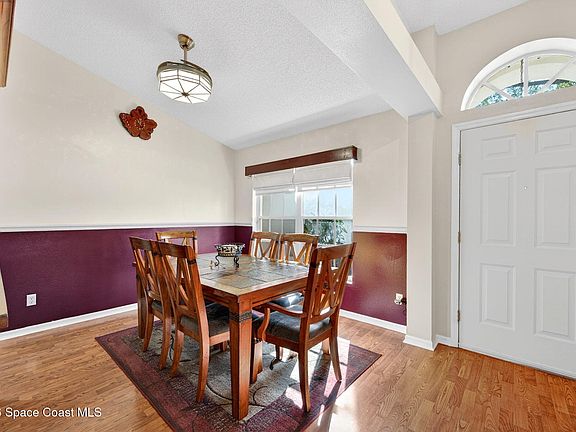 5th image of 830 Saint Michel Dr