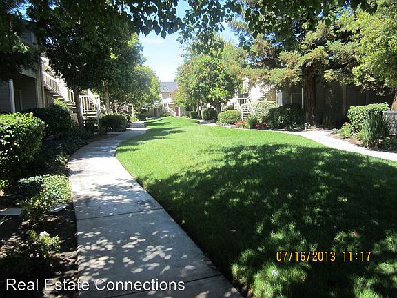 3rd image of 1048 Cedar Gables Dr