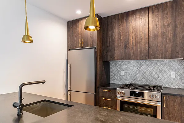 Rented by Premier One Realty LLC | media 25