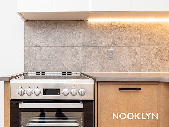 3rd image of 589 Knickerbocker Ave #1D