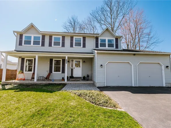 6163 Dawns Rdg, Cicero, NY 13039