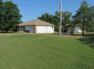 411 E 330th Road, Humansville, MO 65674