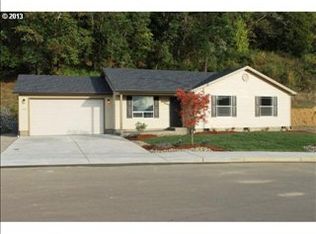 642 Brooks Loop, Sutherlin, OR 97479