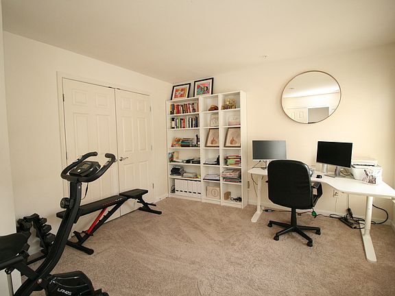 5th image of 326 Casey Ln