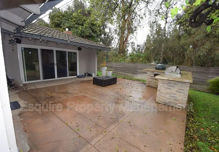 4355 Whittier Ct — Photo 19