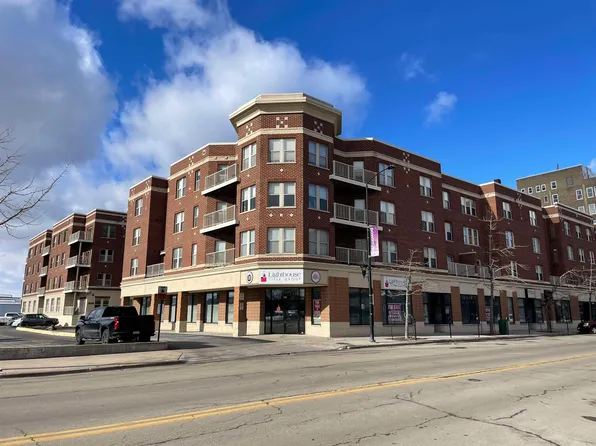 110-126 S Washington St #1-336, Green Bay, WI 54301