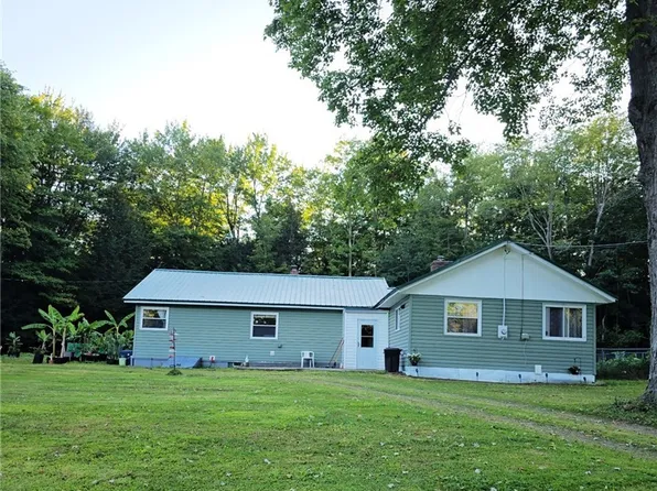 6827 Rocky Glen Rd, Cassadaga, NY 14718