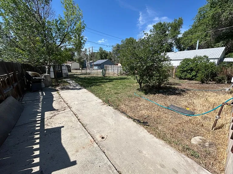 1013 E Park Ave — Photo 61