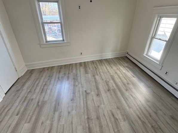 614 River Dr Floor 2