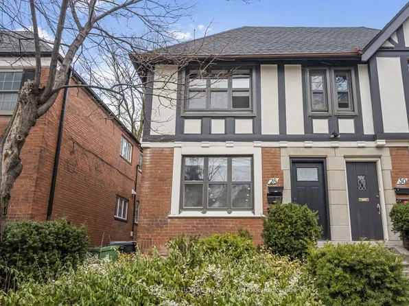 28 Strathgowan Ave, Toronto, ON M4N 1B9