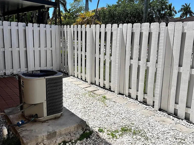 3810 SW 153rd Pl — Photo 36
