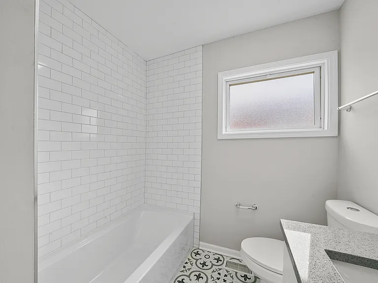 15520 Ellis Ave — Photo 12