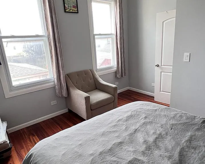 1915 S Loomis St #3 — Photo 5