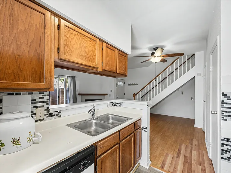 7575 Cambridge St #1304 — Photo 26
