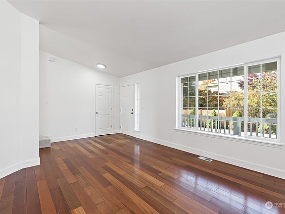 4th image of 1614 19th Avenue Ct