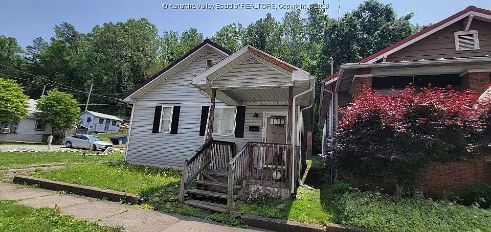 2nd image of 615 1st Ave
