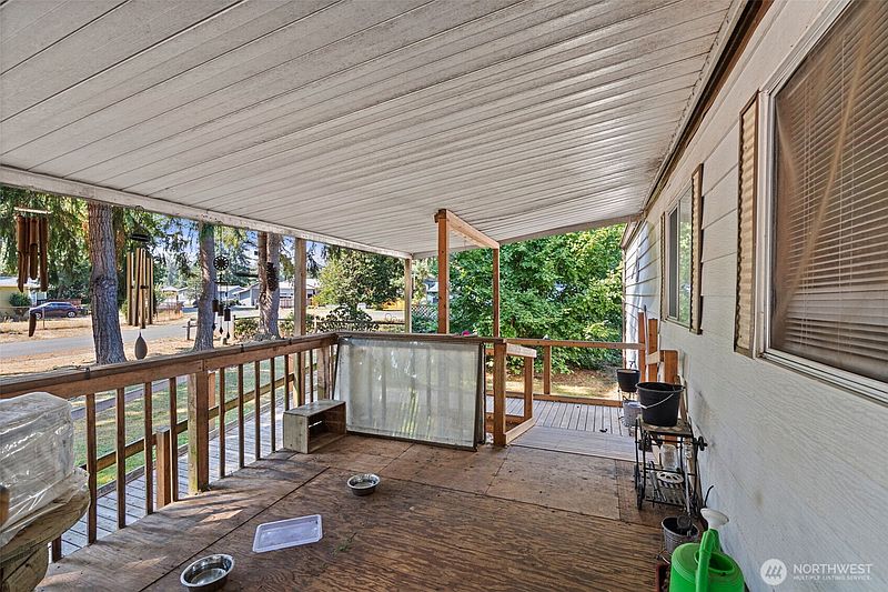 3rd image of 801 Nisqually Park Drive SE