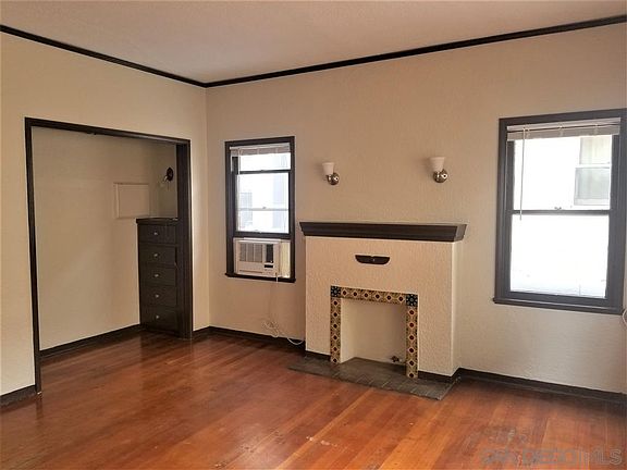 5th image of 3785 Park Blvd APT 3