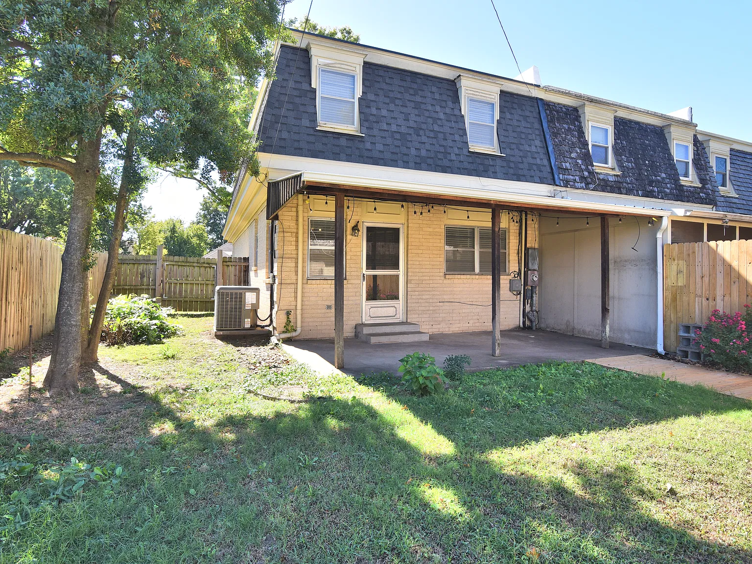 3 bed, 1880 sqft, $1,740 — Photo 3