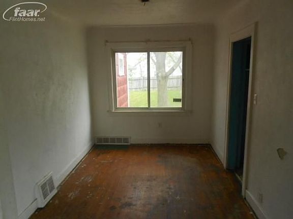 4th image of 1701 Forest Hill Ave