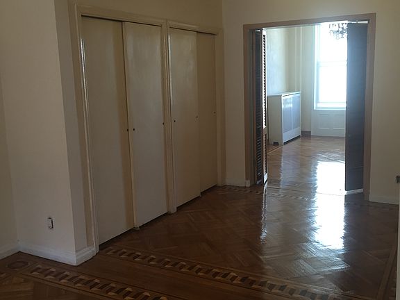 4th image of 5416 6th Ave