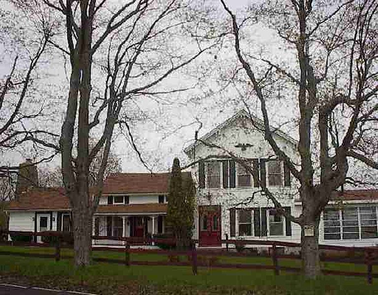 5th image of 1253 OAK HILL Road
