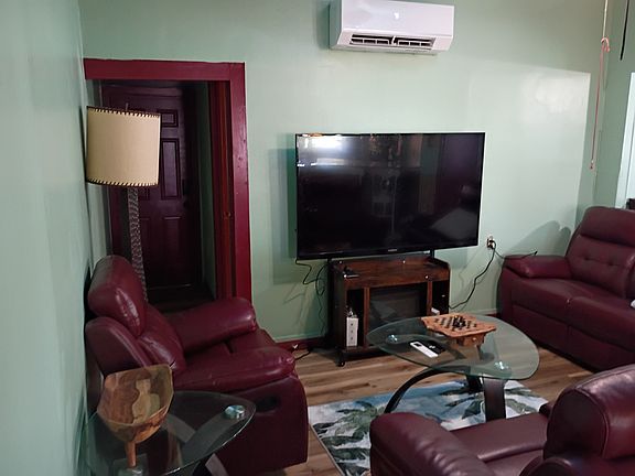 4th image of 1407 Illinois Ave #1
